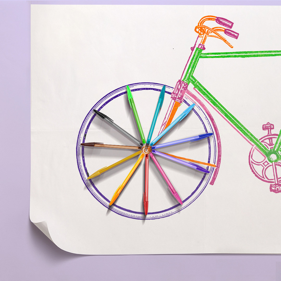 Disegno stilizzato Bicicletta realizzata con Penne Bic